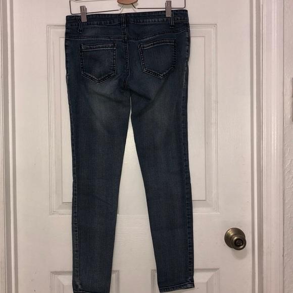 Mossimo Jeans 👖 - Picture 2 of 4